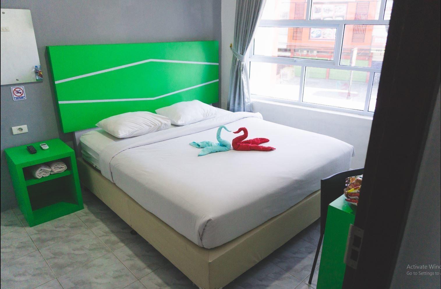 Oyo 1825 Marcopolo Homestay Pekanbaru Exterior foto